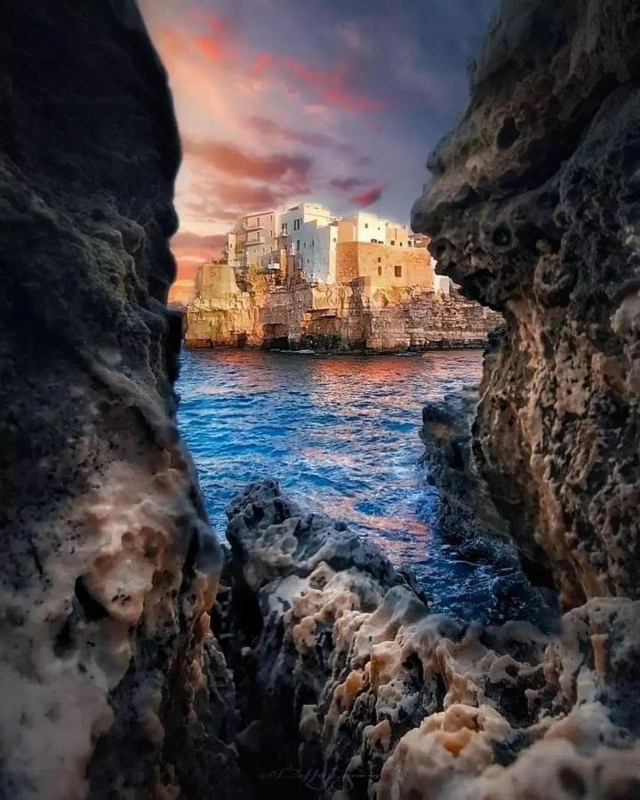 The Duchess'S View - New! Luxurious Flat In Historical Centre 115 Sq M, 3Min Walk To Cala Porto Beach And Private Parking Apartamento Polignano a Mare Exterior foto